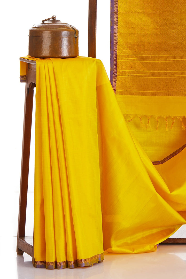 Sarong Pallu Yellow