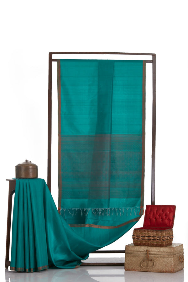 Sarong Pallu Jade